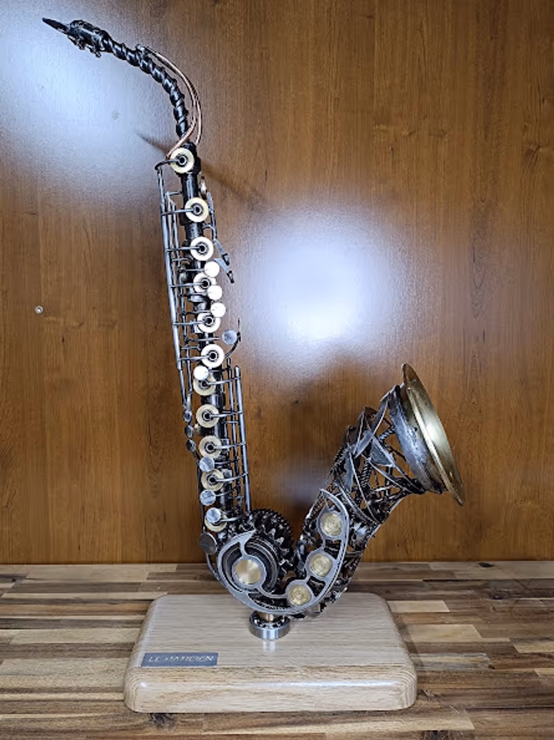 SAXOPHONE